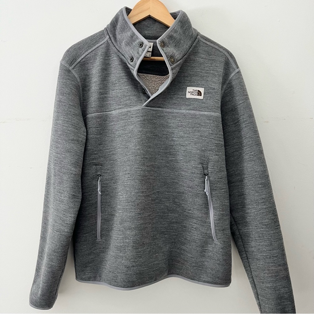 The North Face Mens Patrol 1/4 button Down Gray Sweater Sherpa lined size medium